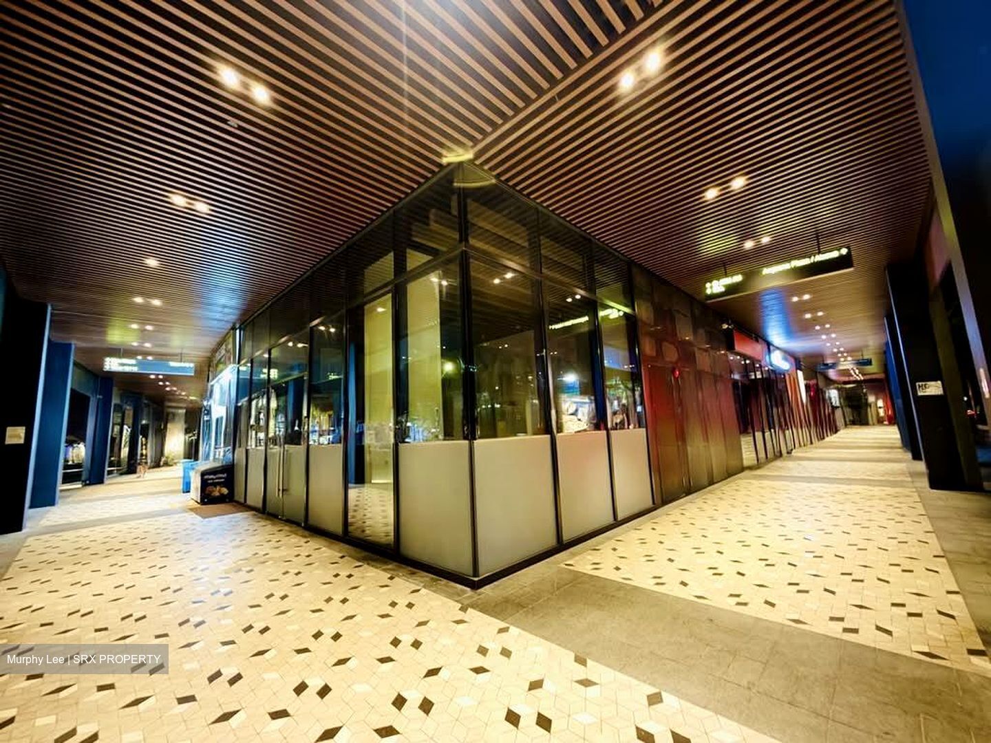 The Venue Shoppes (D13), Retail #602657961